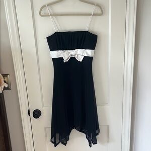 STAR VIXEN VTG Y2K short Asymmetrica Black Dress with White Bow M whimsigoth